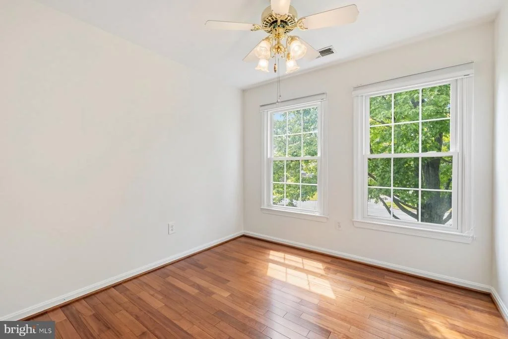 Photo of 17709 CRYSTAL SPRING TERRACE