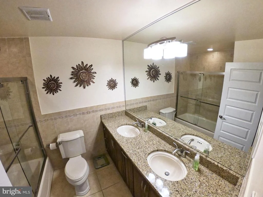 Photo of 14001 BETHPAGE LANE