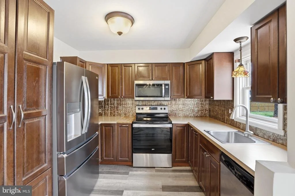 Photo of 16100 MALCOLM DRIVE