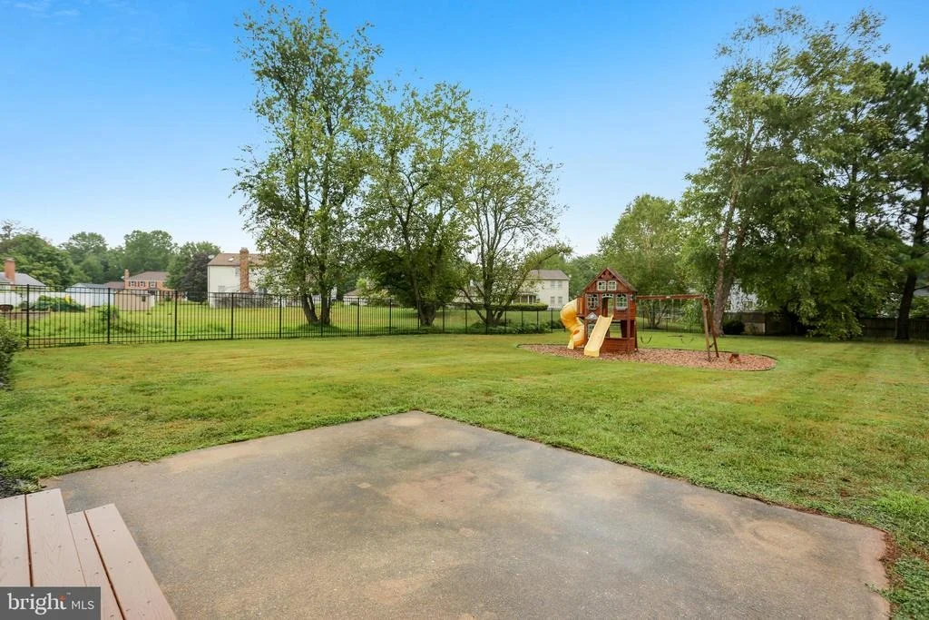 Photo of 15209 DONNA DRIVE