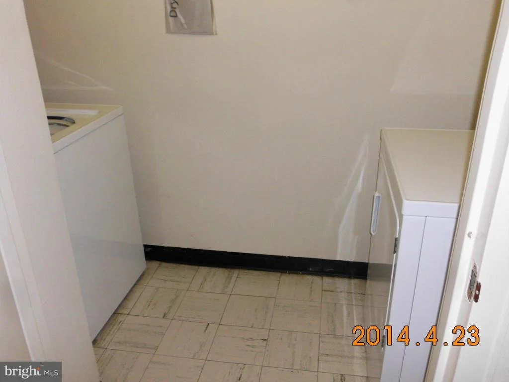 Photo of Unit 72F at 3618 GLENEAGLES DRIVE