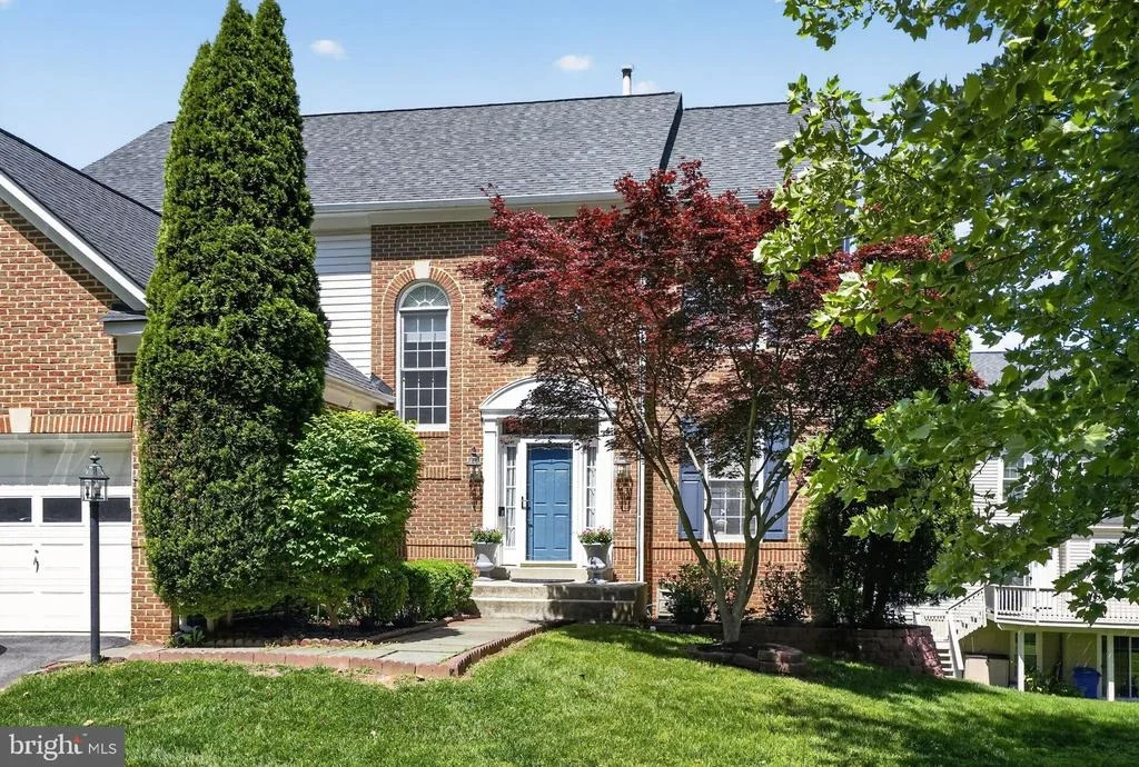 Photo of 21104 HICKORY FOREST WAY