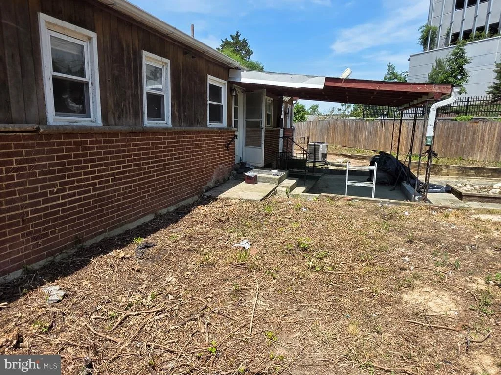 Photo of 6501 TERRY DRIVE
