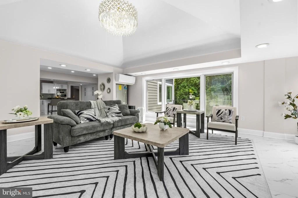 Photo of 9416 HOLBROOK LANE
