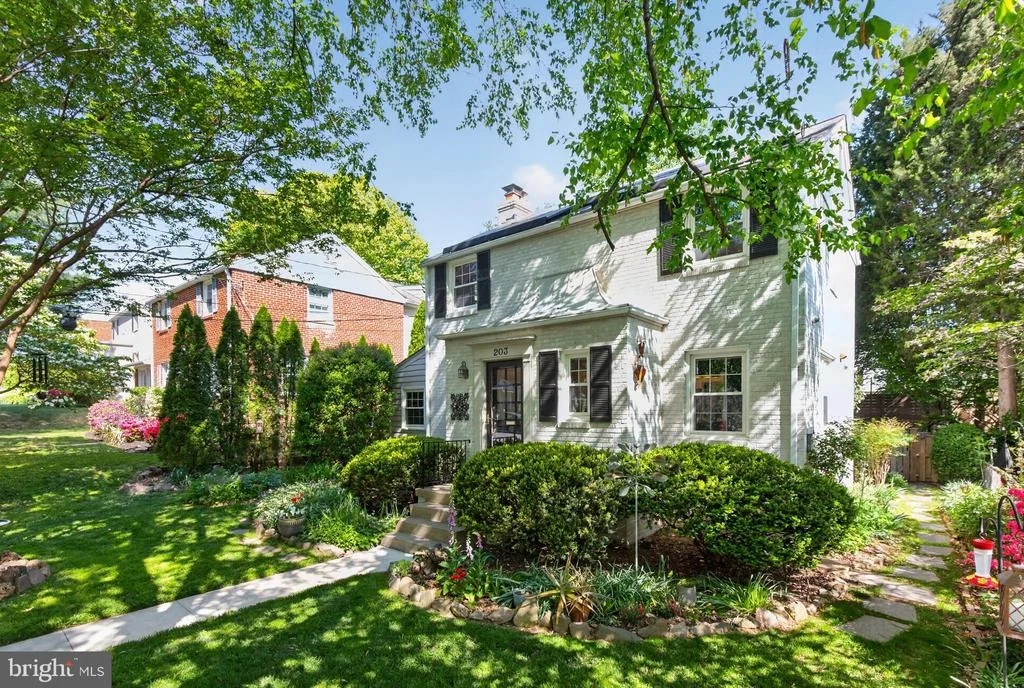 Photo of 203 BADEN STREET