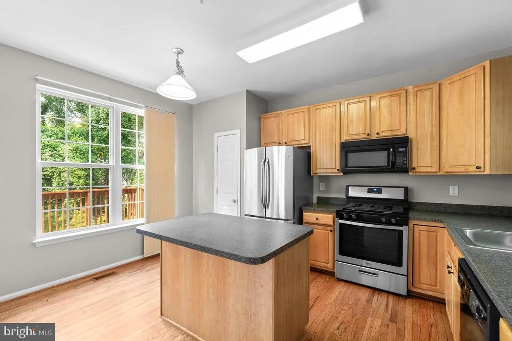 Photo of 10012 JUNIPER DRIVE