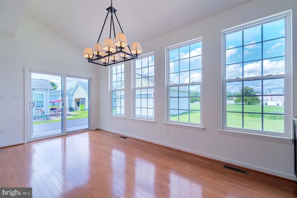 Photo of 327 CARLTON DRIVE