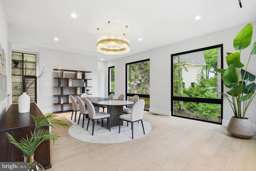 Photo of 1124 SAVILE LANE