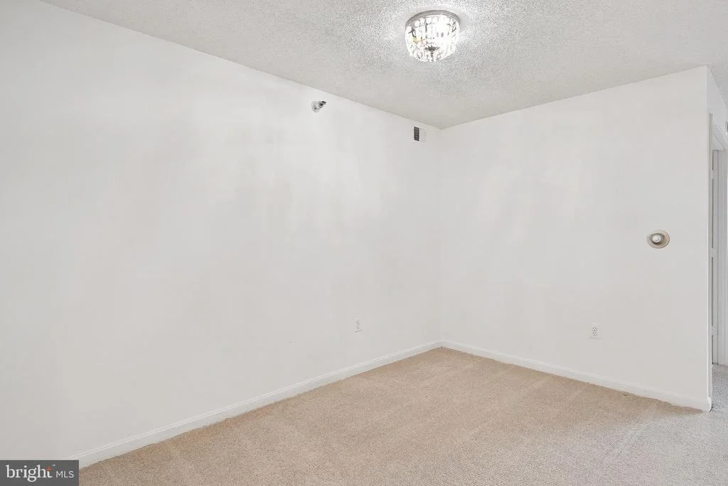 Photo of Unit 407 at 14805 PENNFIELD CIRCLE