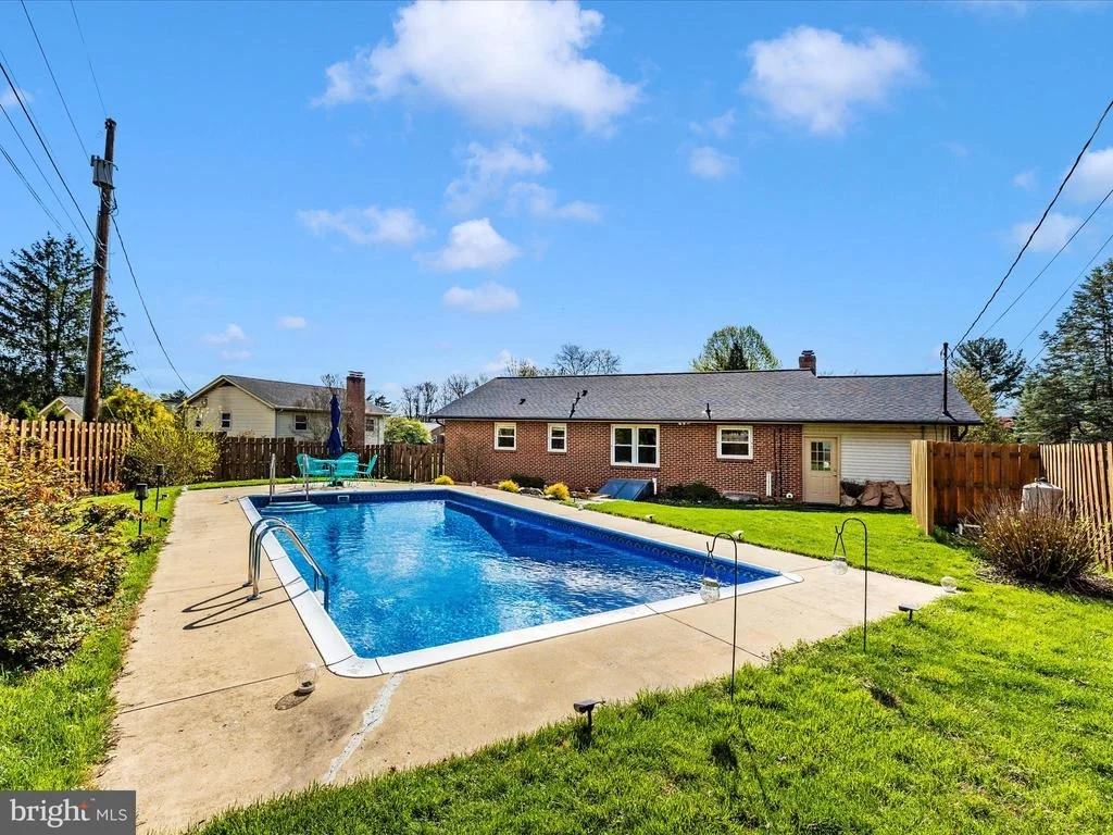Photo of 234 WYNGATE DRIVE