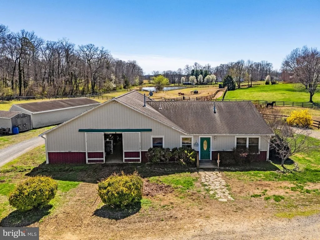 Photo of 7453 OPAL ROAD