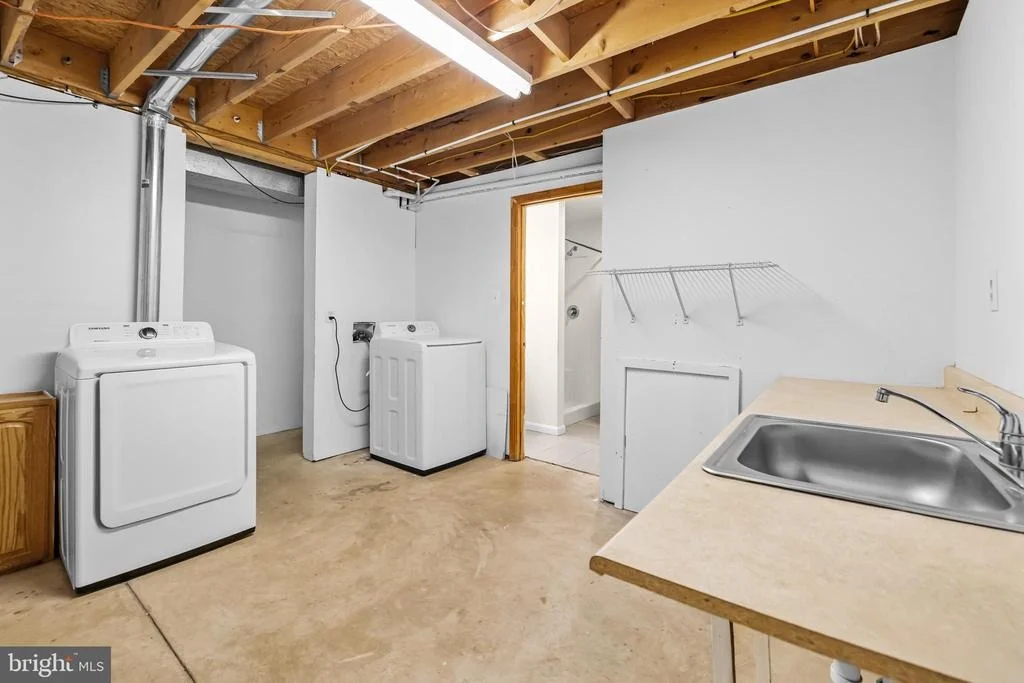 Photo of 8008 WASHINGTON DRIVE