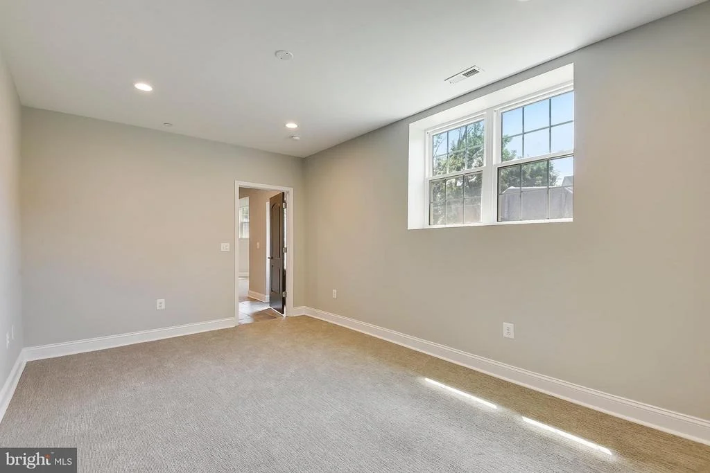 Photo of 6004 MUNCASTER MILL ROAD