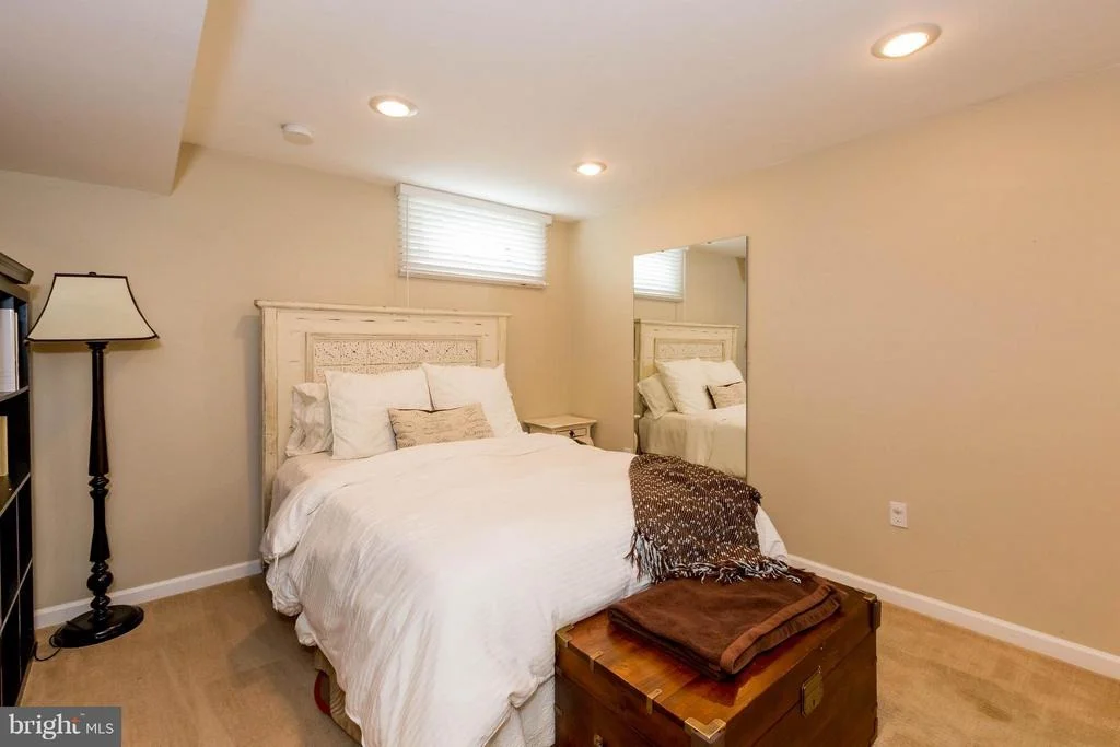 Photo of 6438 OLD HIGHGATE DRIVE