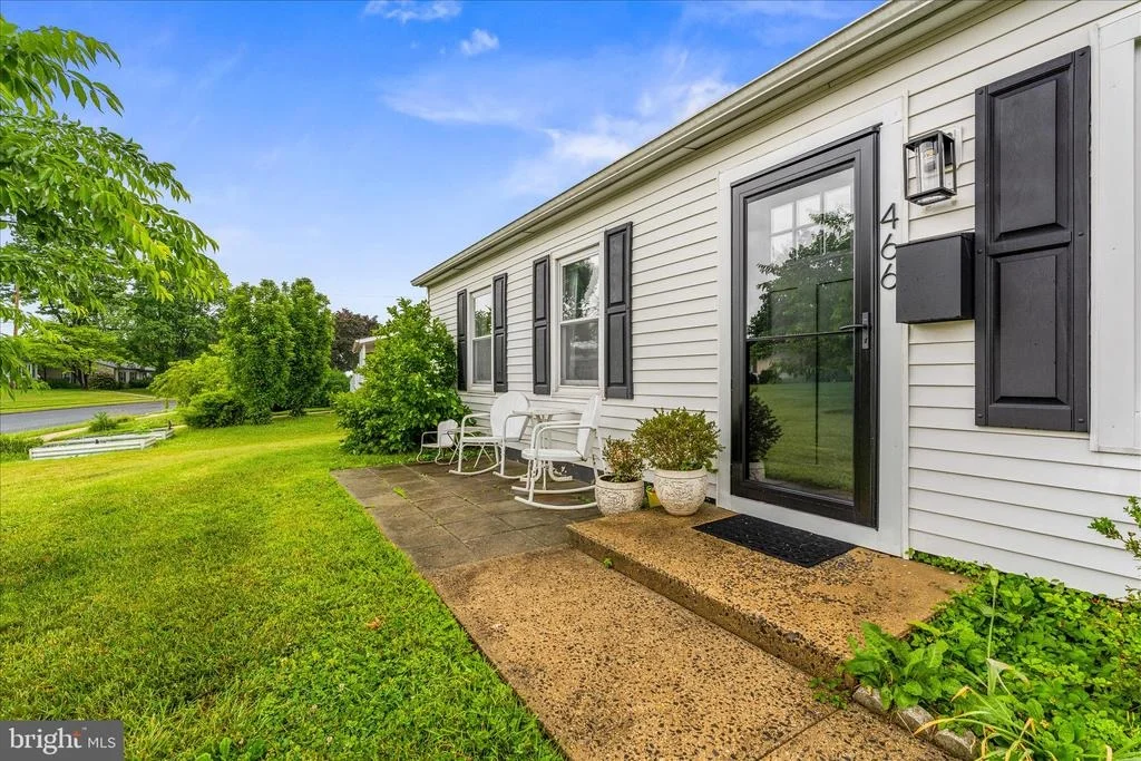 Photo of 466 CARROLLTON DRIVE