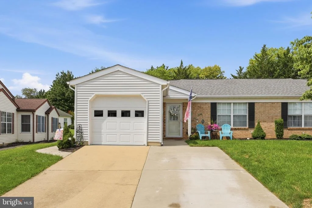 Photo of 5679 BARBERRY COURT