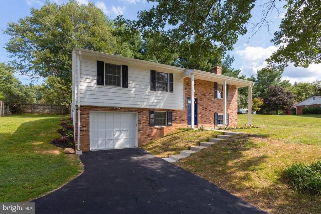 Photo of 3981 FARM LANE