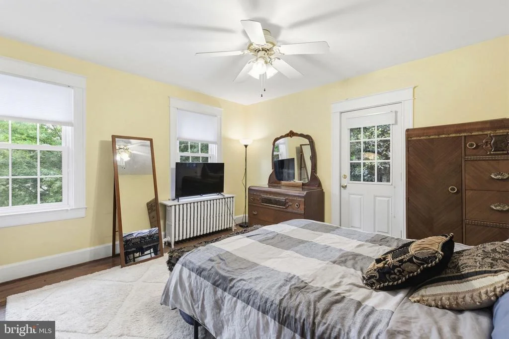 Photo of 3706 MENLO DRIVE
