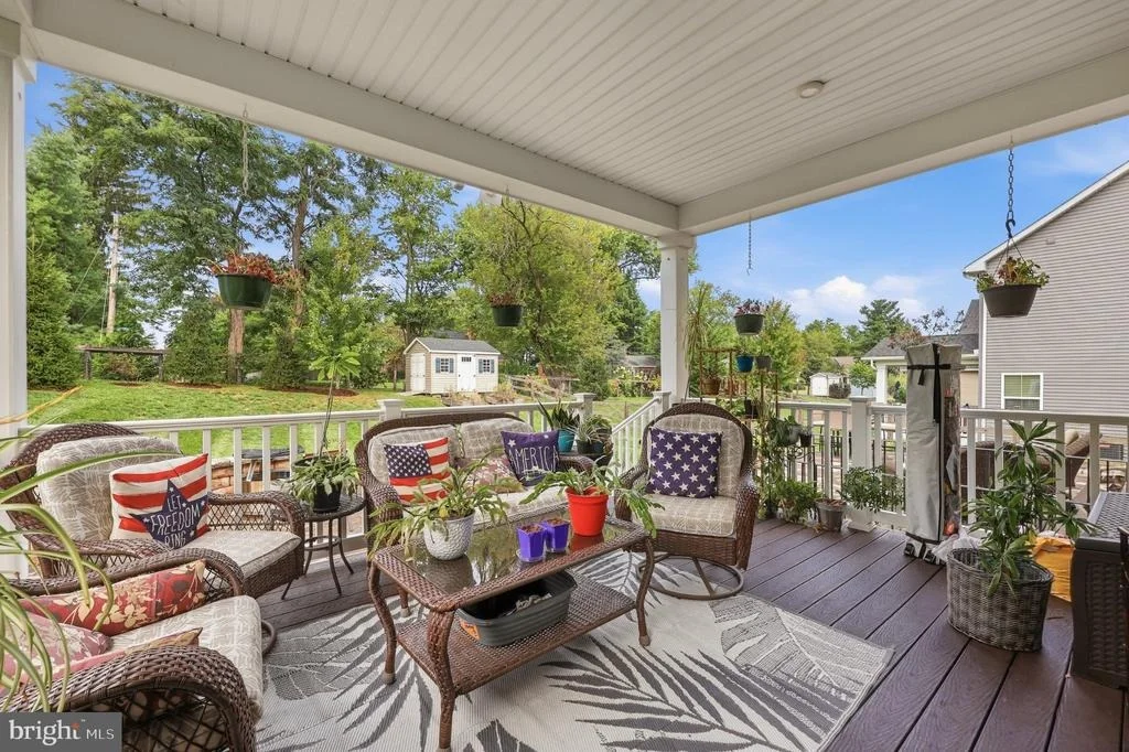 Photo of 1124 FUTURITY STREET