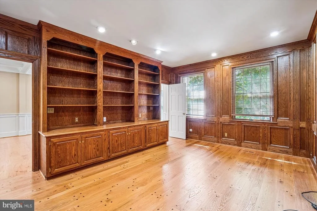 Photo of 8849 TUCKERMAN LANE