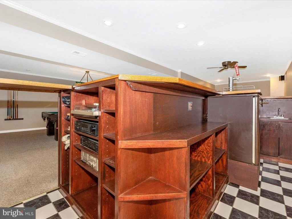 Photo of 112 BOOKHAM LANE