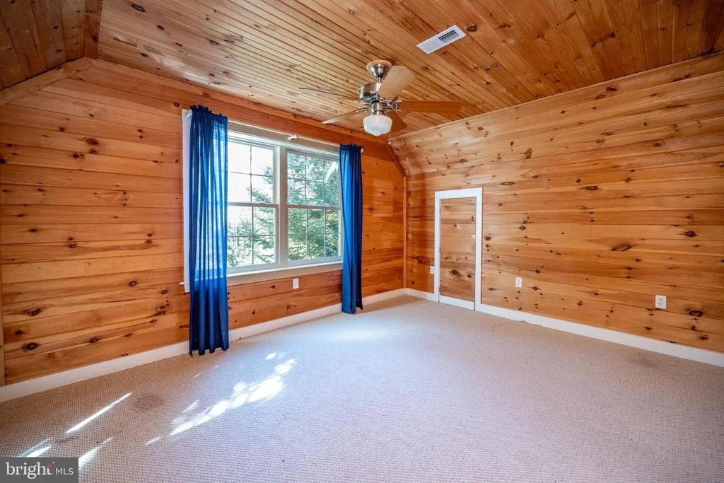 Photo of 32 HAZELHURST LANE