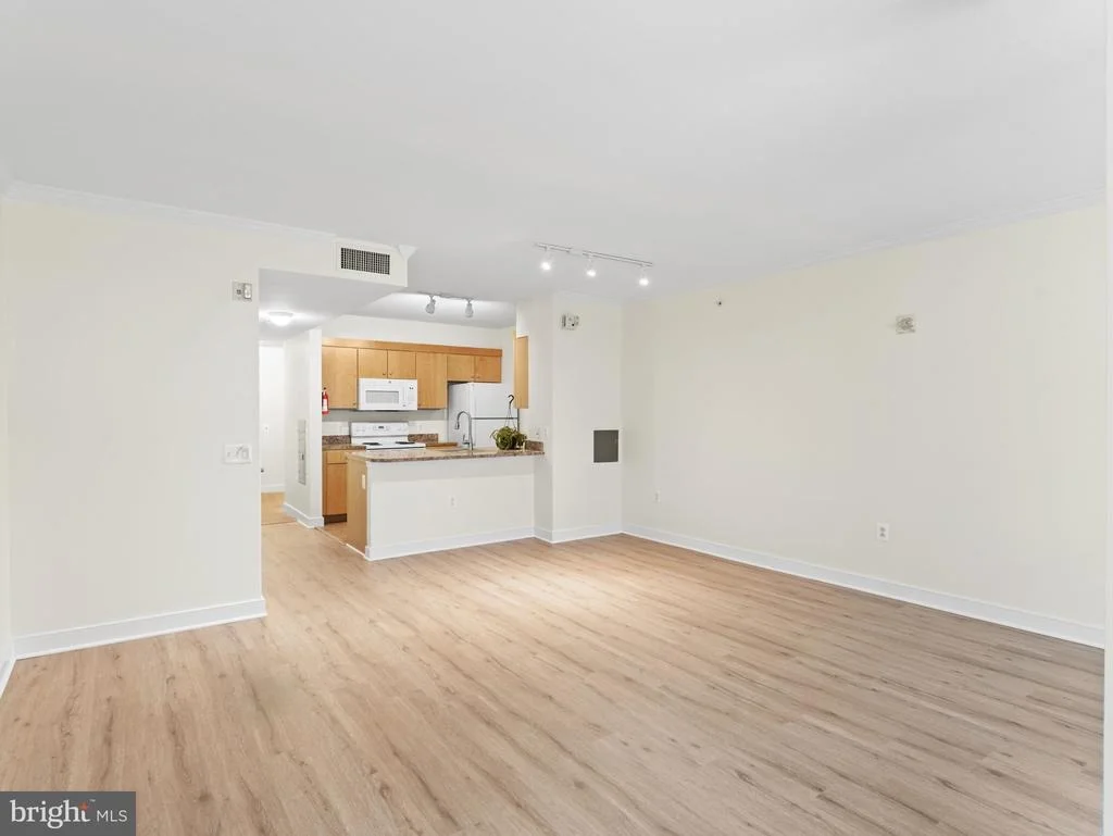 Photo of Unit 407 at 616 E STREET NW