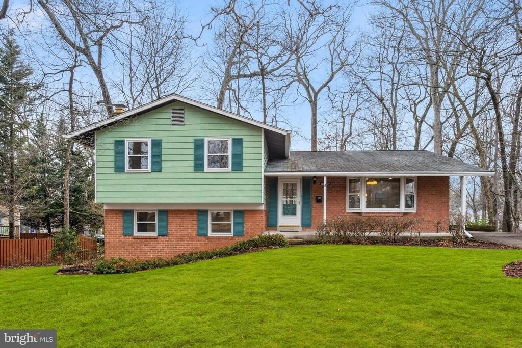 Photo of 11705 DEVILWOOD COURT