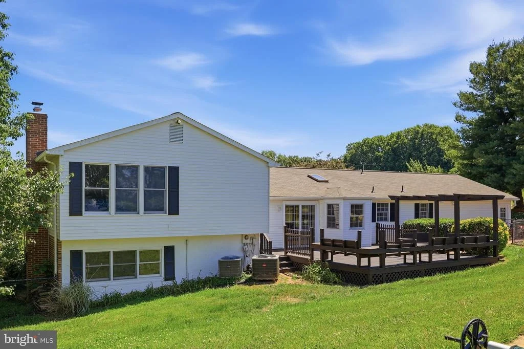 Photo of 3814 BOTELER ROAD