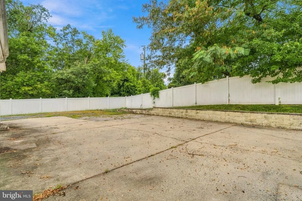 Photo of 8200 LEGION DRIVE