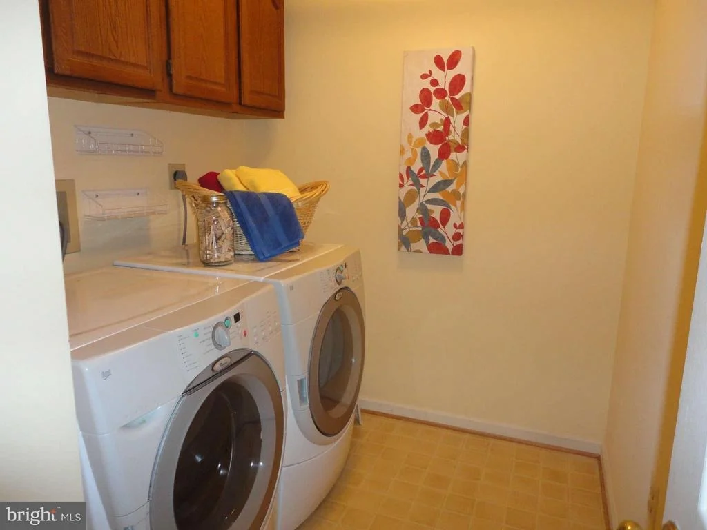 Photo of 21 LEATHERLEAF COURT