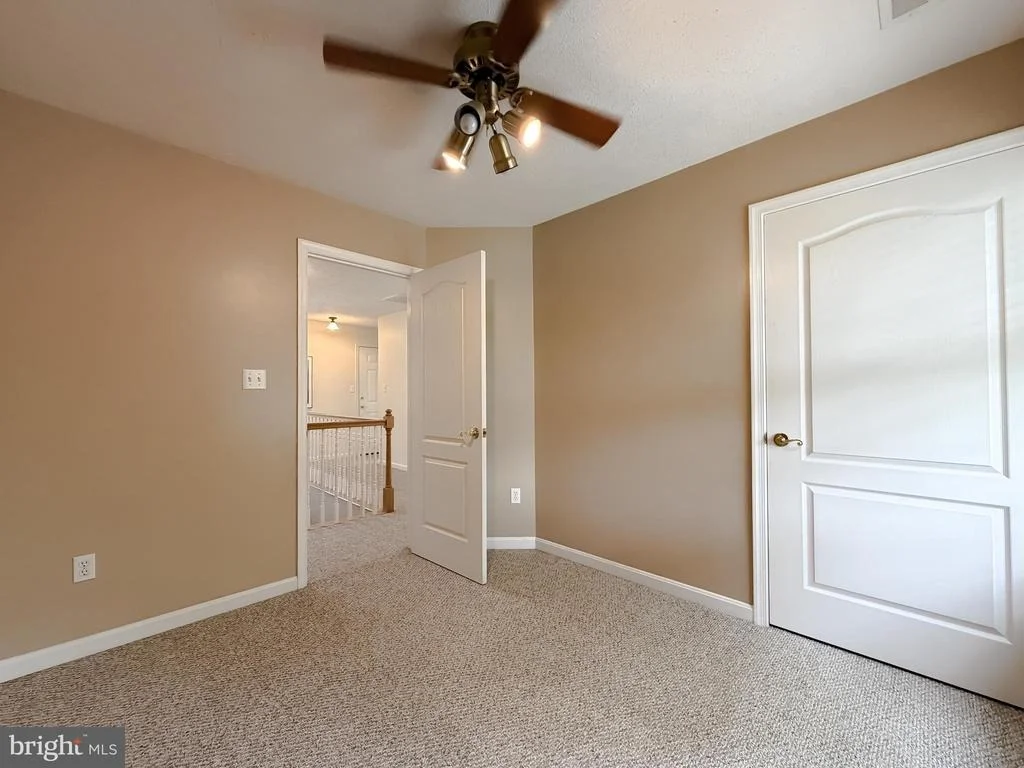 Photo of 40777 CENTER 40 CIRCLE