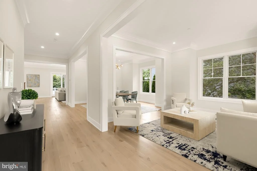 Photo of 9512 FOREST ROAD