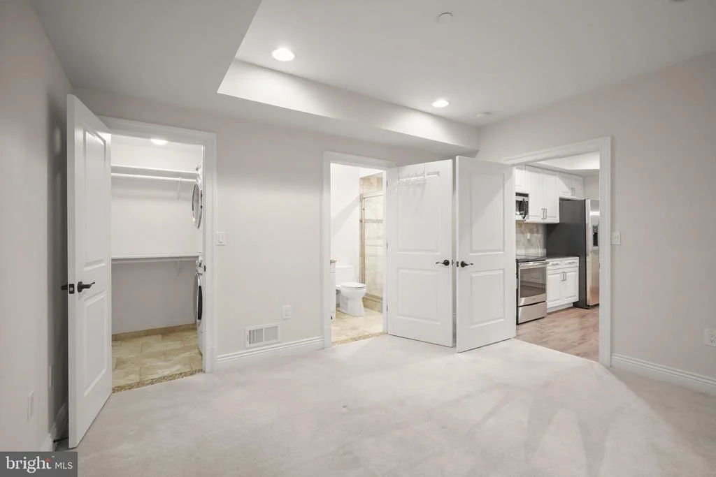 Photo of 6314 WALHONDING ROAD
