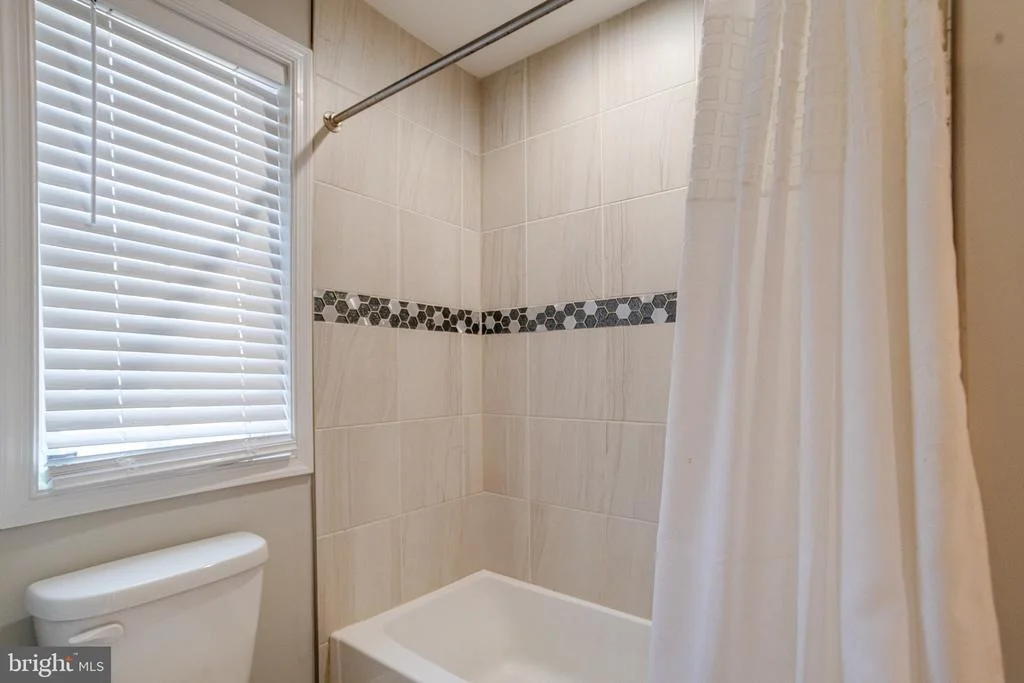 Photo of 2818 SCARFF ROAD