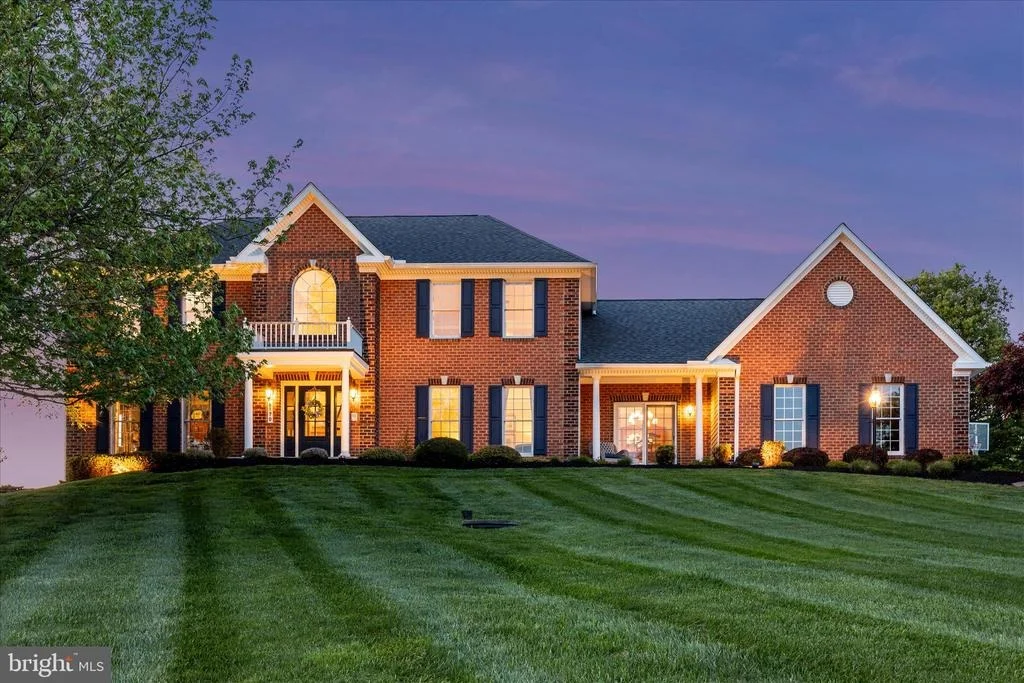 Photo of 6170 CHALLEDON CIRCLE