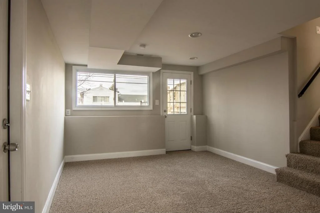 Photo of 922 BARDSWELL ROAD