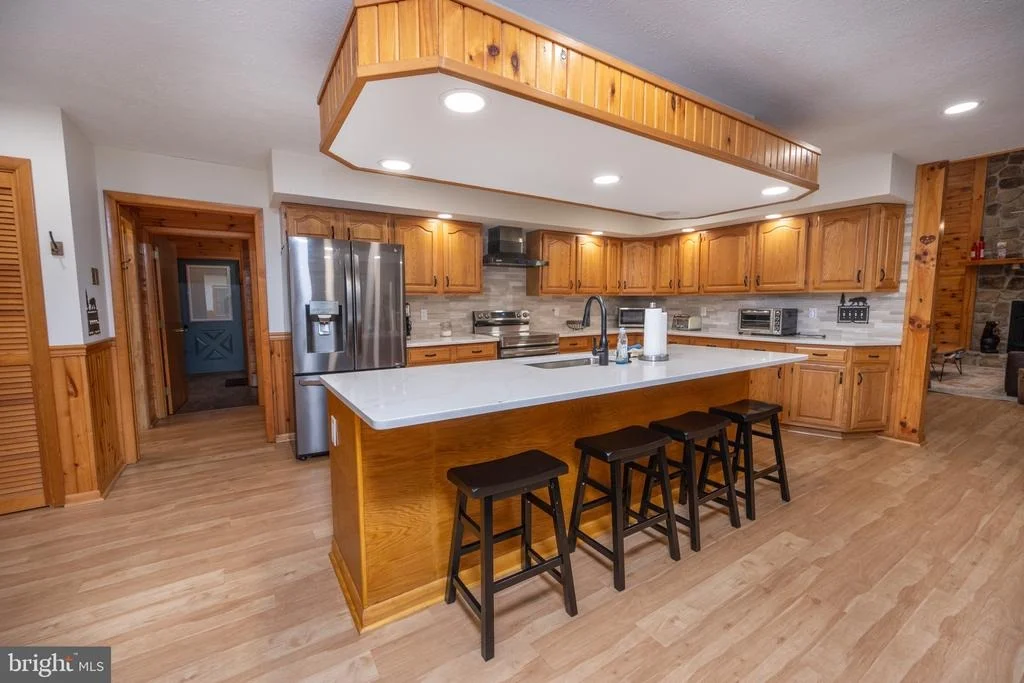 Photo of 526 GLEANINGS DRIVE