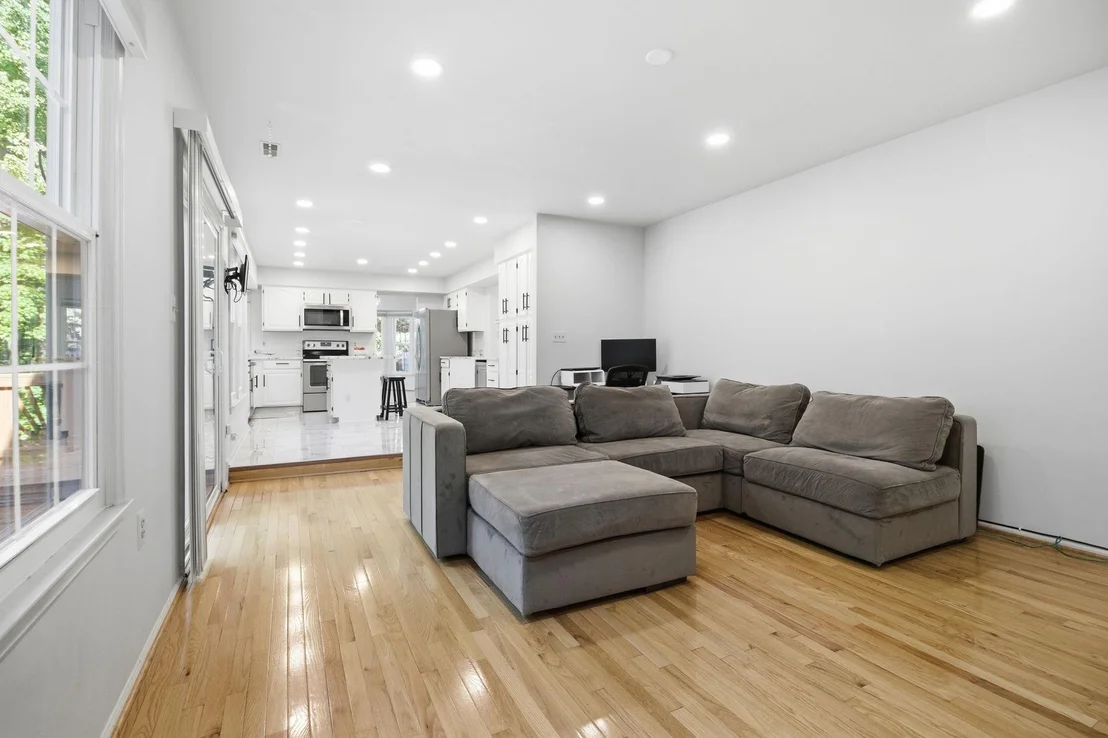 Photo of 124 ENGLEFIELD DRIVE