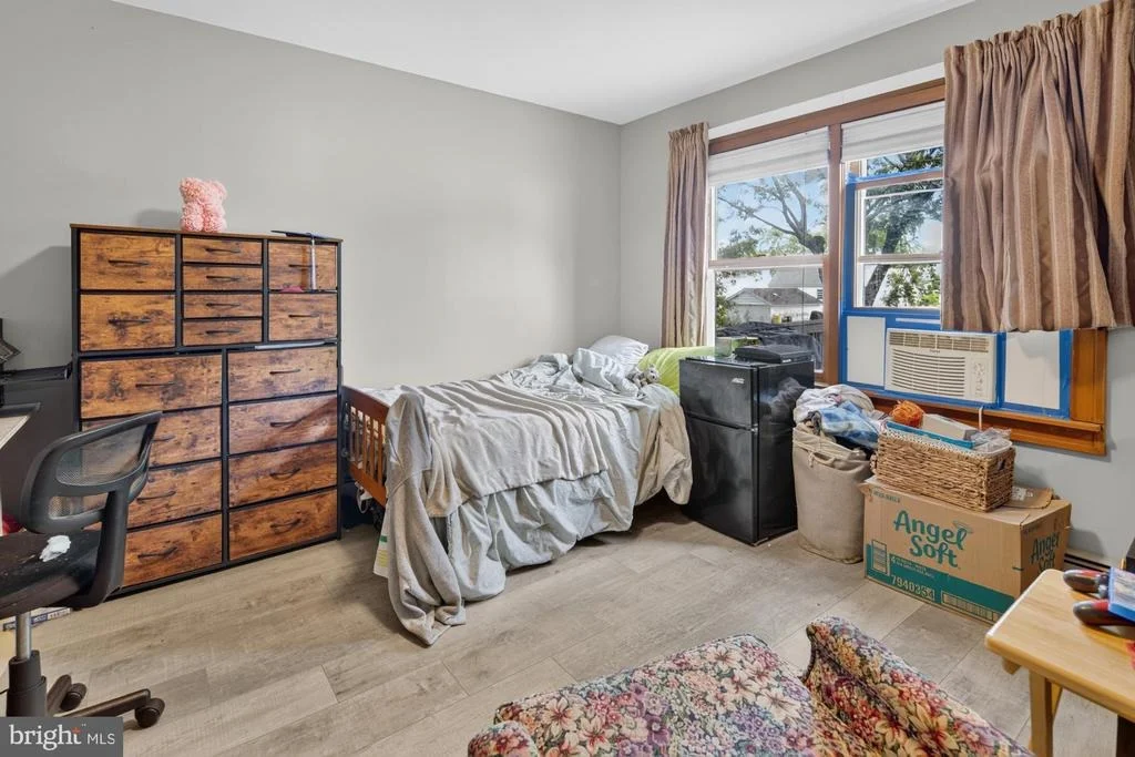 Photo of 8 PENNROAD AVE