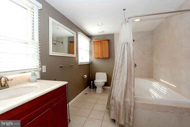 Photo of 8780 OXWELL LANE