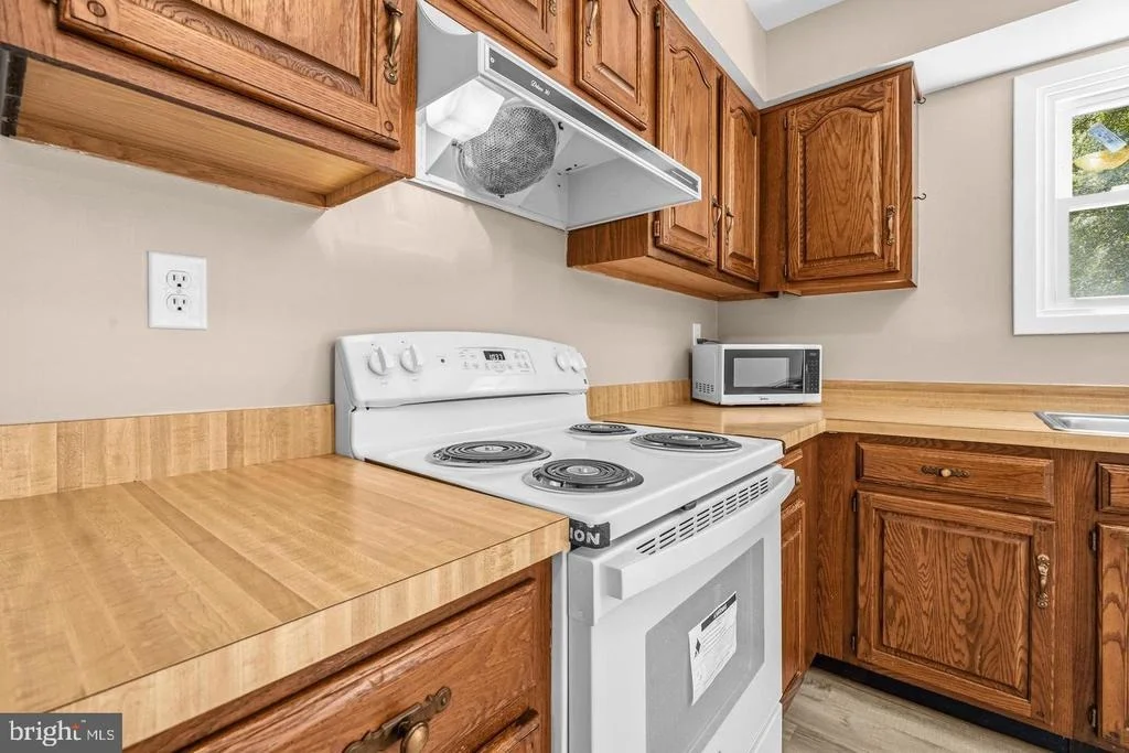 Photo of 10107 SNOWDEN ROAD