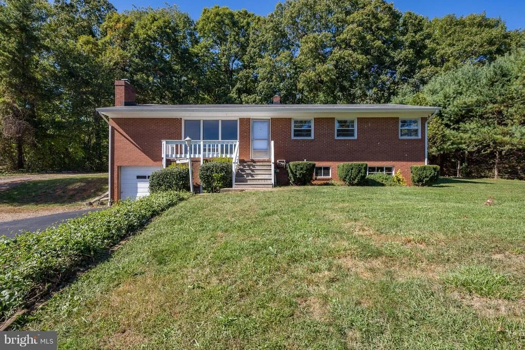 Photo of 9258 LEE HIGHWAY