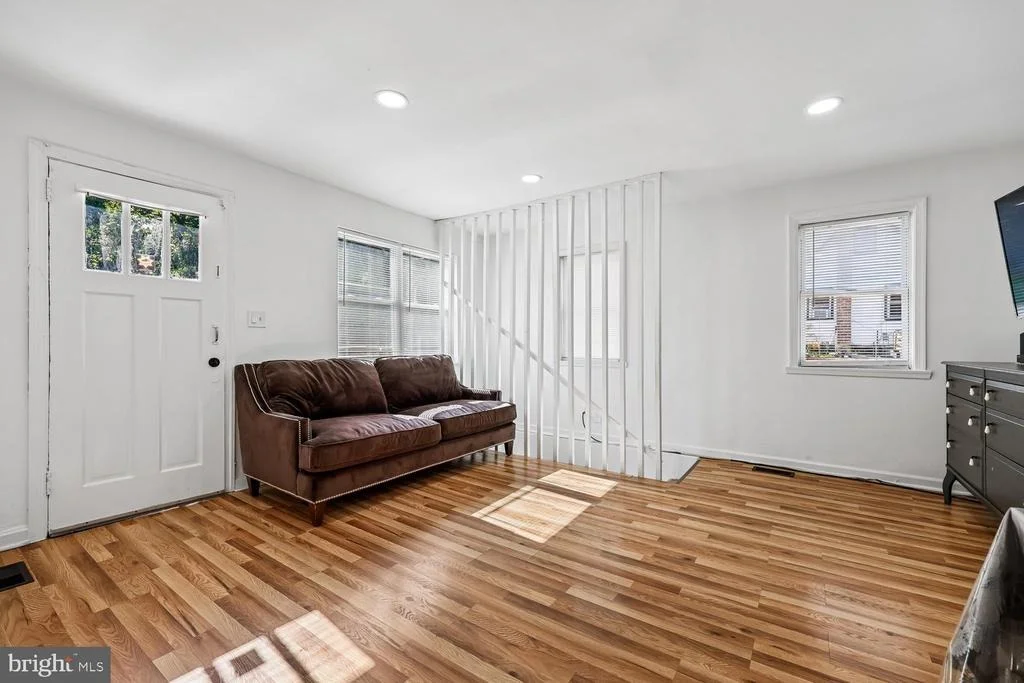 Photo of 19104 CHANDLEE MILL ROAD