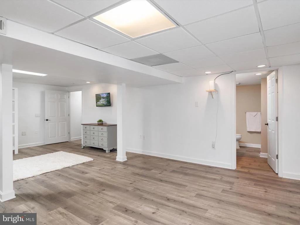 Photo of 6439 MEADOWLARK DRIVE