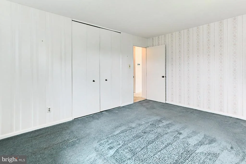 Photo of 5002 REGINA DRIVE