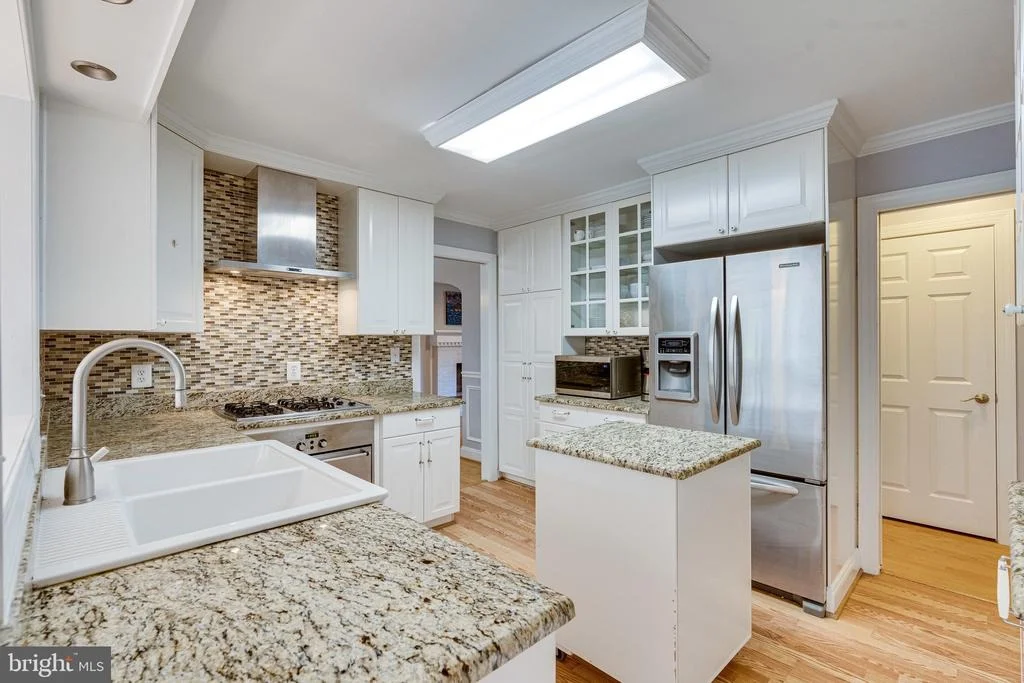 Photo of 8993 MEADOWVIEW DRIVE