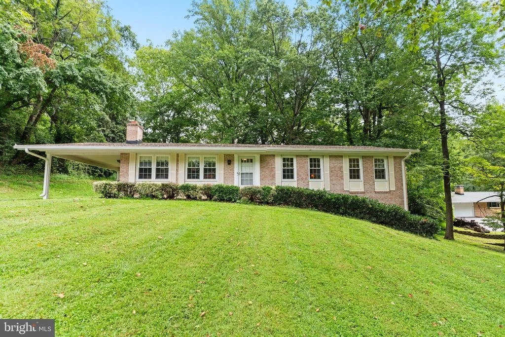 Photo of 11219 LAKEVIEW DRIVE