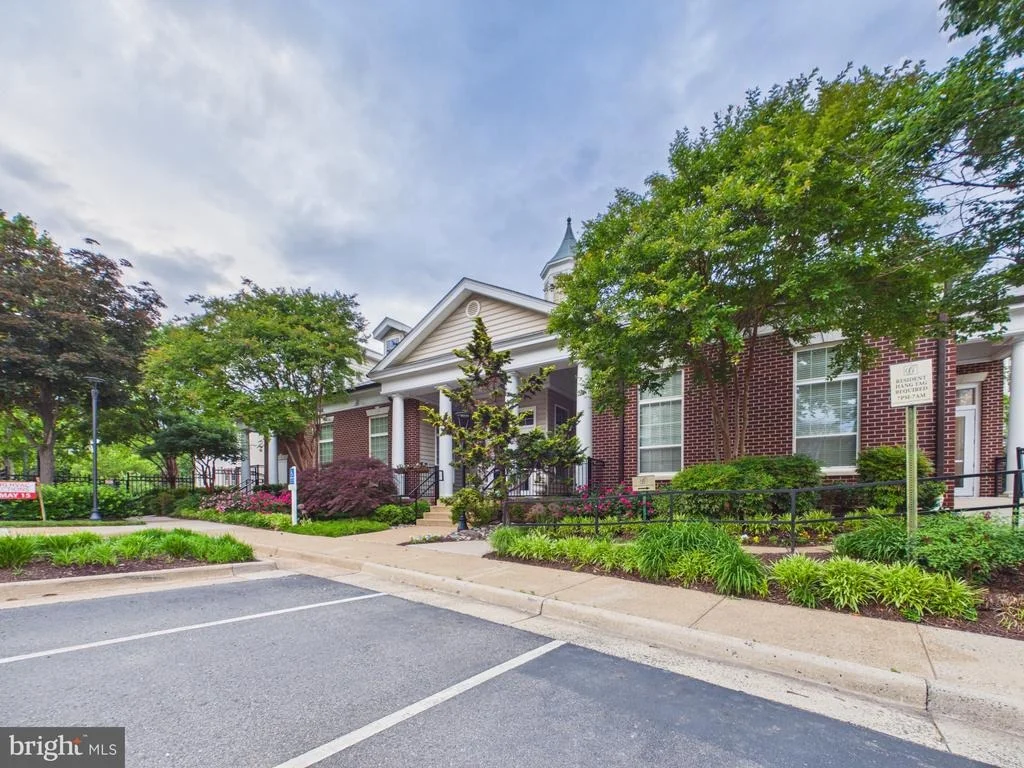 Photo of Unit 1307 at 1601 SPRING GATE DRIVE