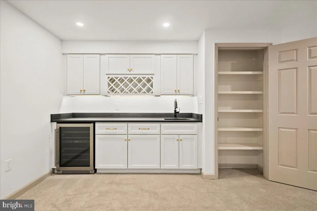 Photo of 9020 BEATTY DRIVE